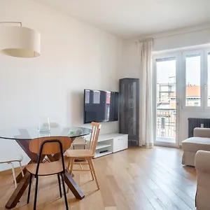 Elegante Bilocale In Zona Tortona Apartamento